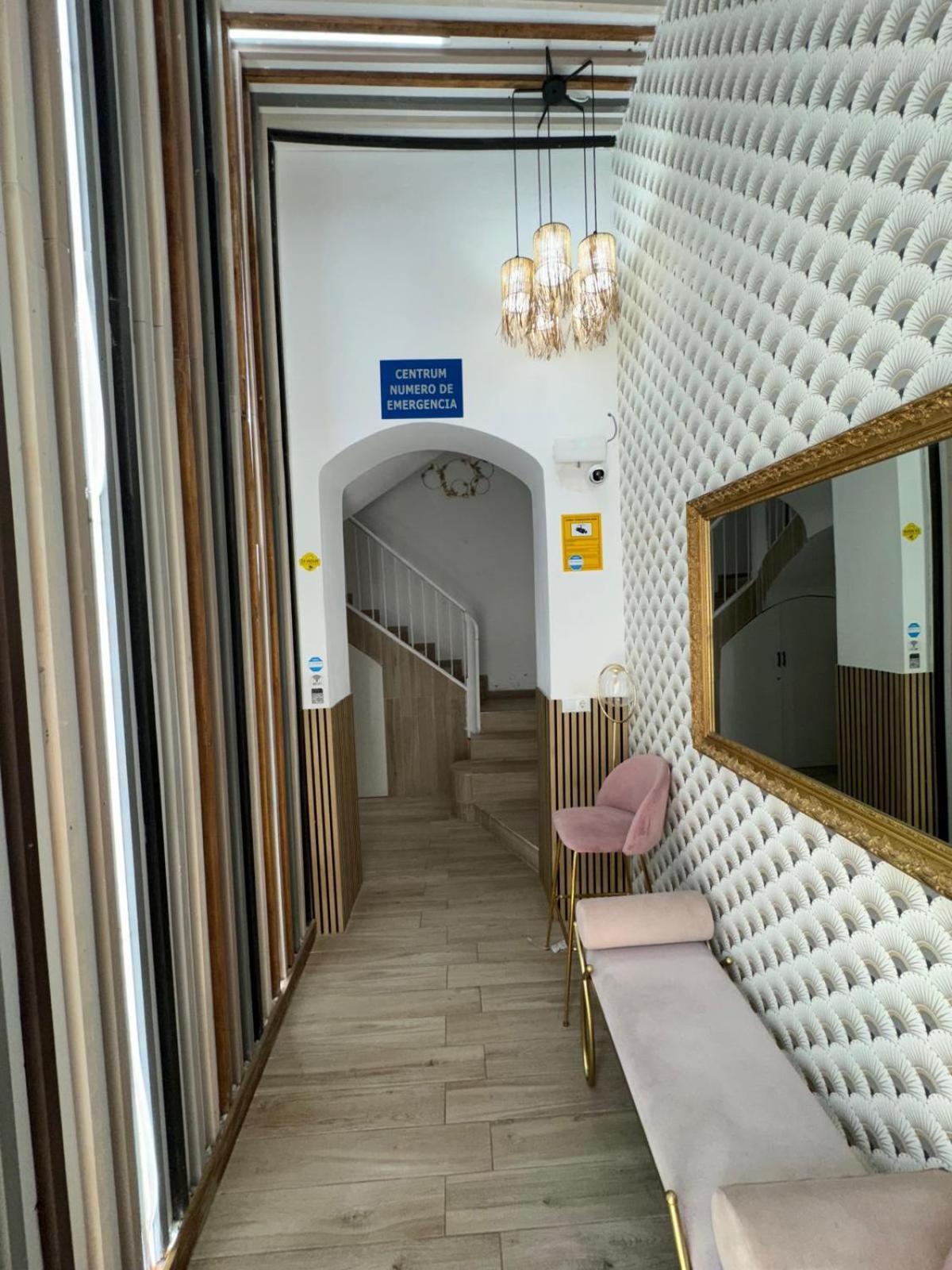Luxury Apartments Near The Beach And Downtown Centrum 8 Alicante Exterior foto
